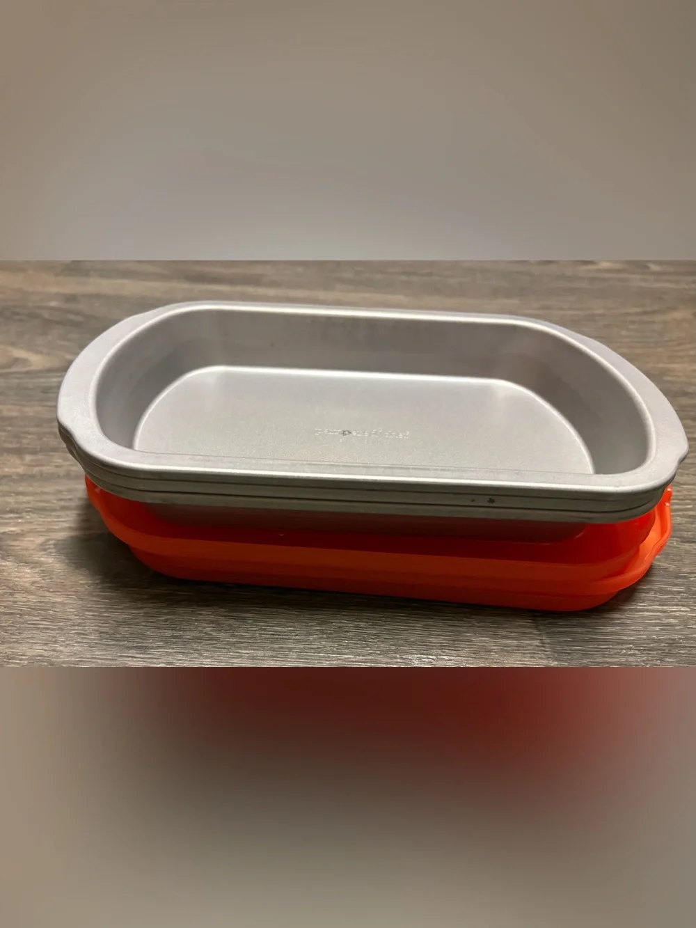 Pampered Chef Silver Rectangular Freezer Bowls - Picture 2 of 3